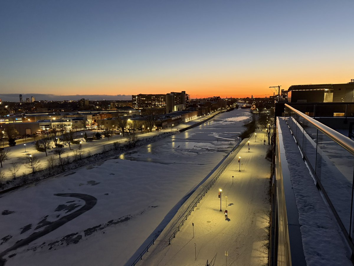 catomy0's tweet image. Montreal 💙