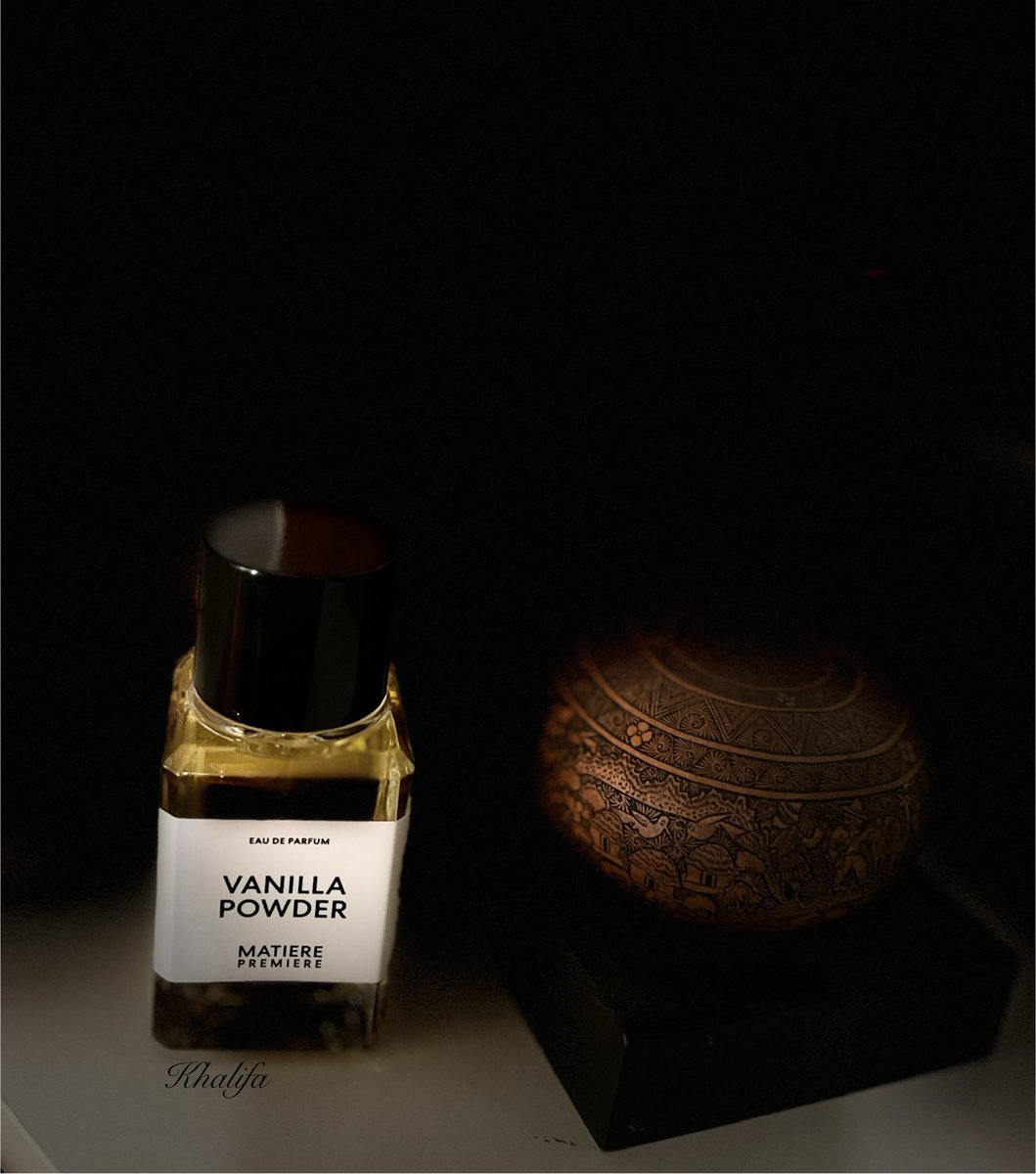 KKingKhalifa's tweet photo. A sophisticated +elegant take on vanilla, like you’re swimming in a soft cloud. #MatierePremiere #VanillaPowder #Paris #France ❤️#sotd #Fragzspace https://t.co/sf0LOK0bOz