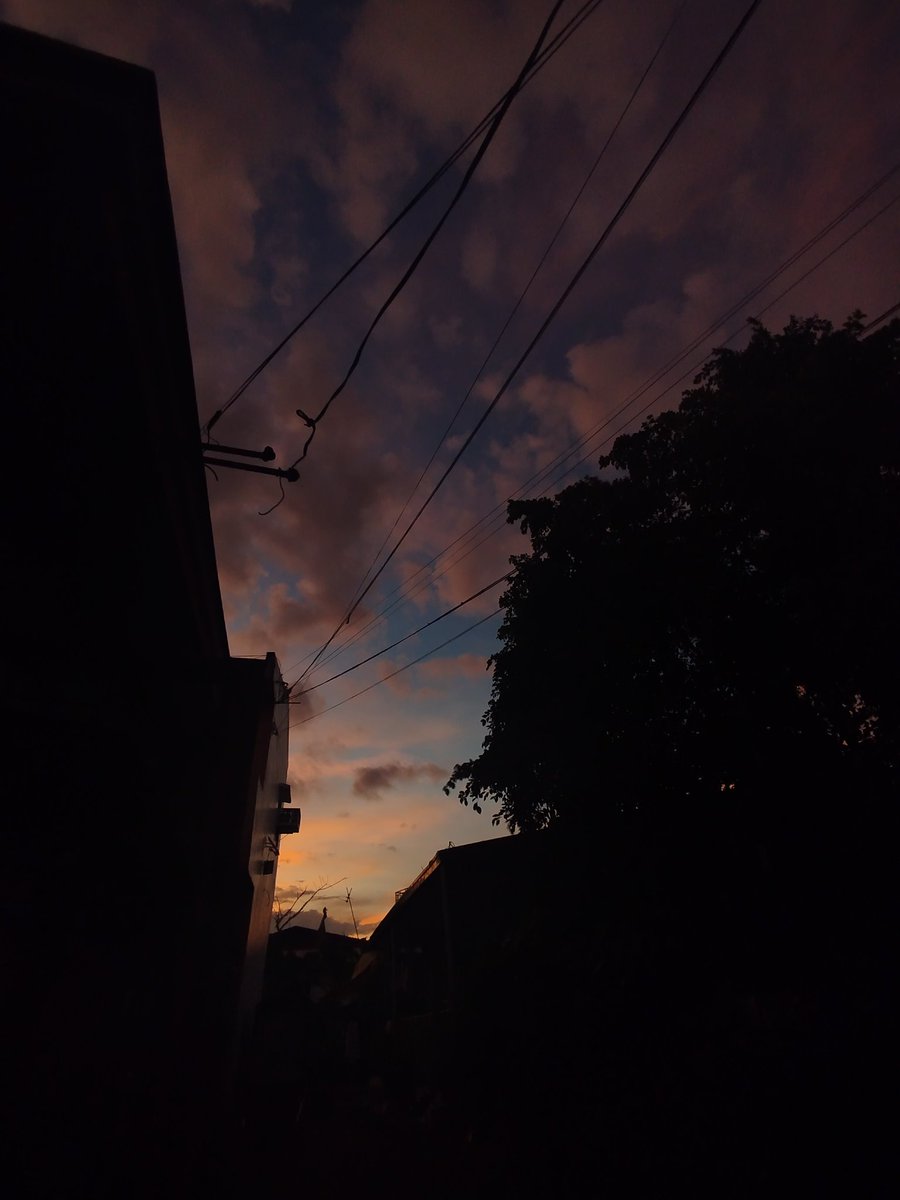 zyrxdmp_'s tweet photo. In the end, All I learned Was how To be strong Alone. https://t.co/HZIEnrQWI6