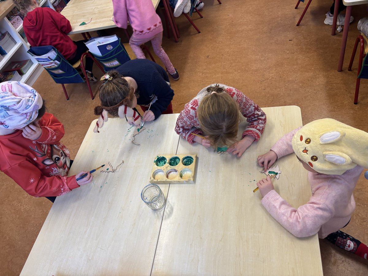 Holy Cross NS Firoda tweet media