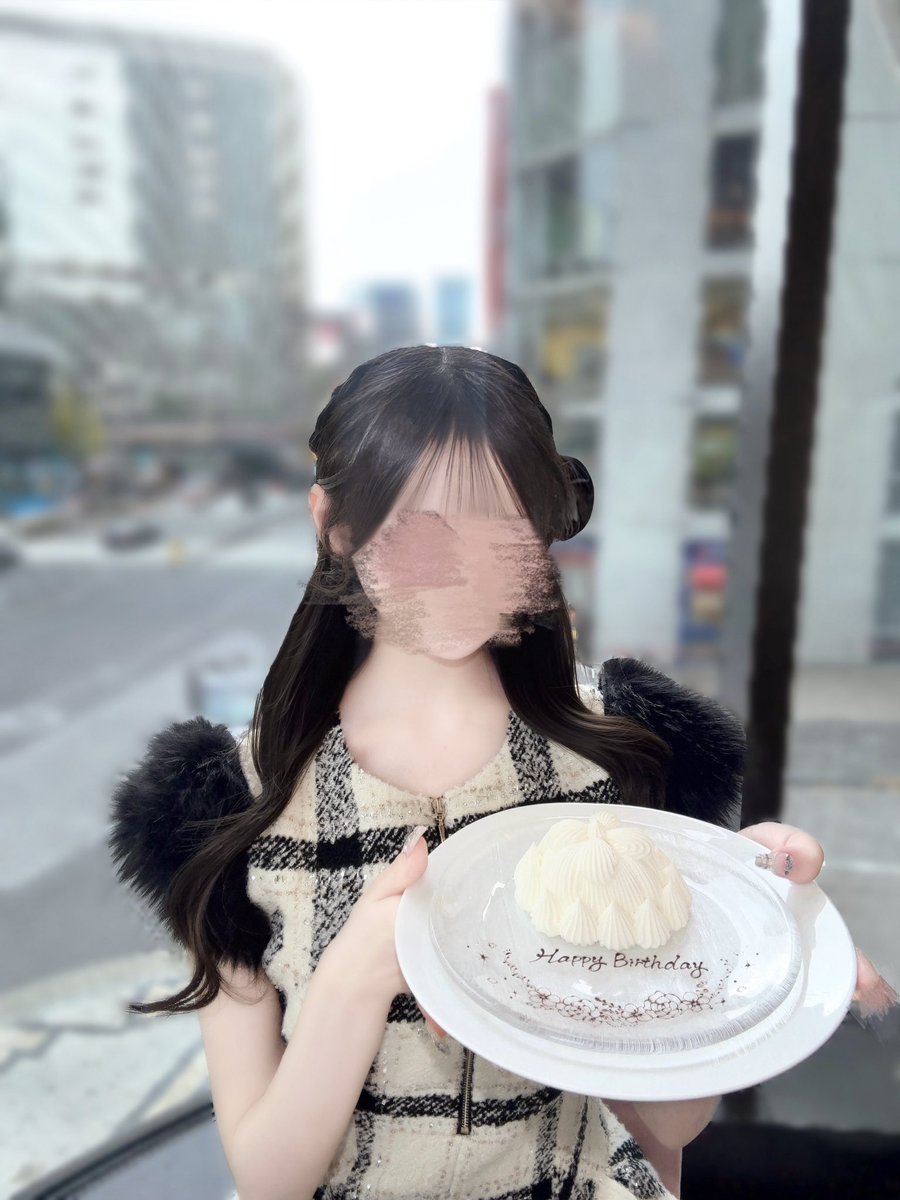 uk22uu's tweet photo. このような逆光の写真にもおすすめですᴖ.ᴖ ಇイルミはフラッシュPro、こちらはフラッシュを使っています🪄✨ https://t.co/GngHmXI8AN