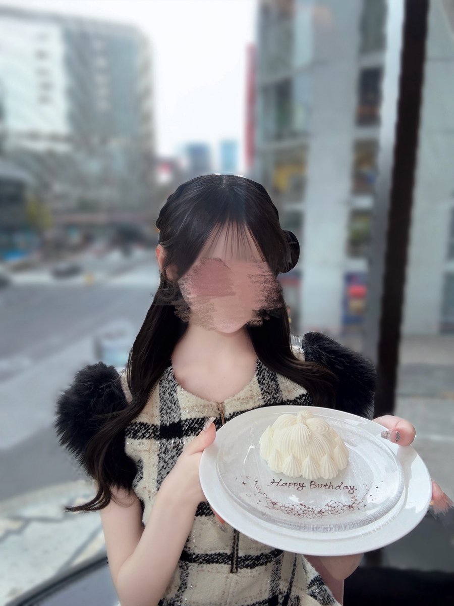 uk22uu's tweet photo. このような逆光の写真にもおすすめですᴖ.ᴖ ಇイルミはフラッシュPro、こちらはフラッシュを使っています🪄✨ https://t.co/GngHmXI8AN