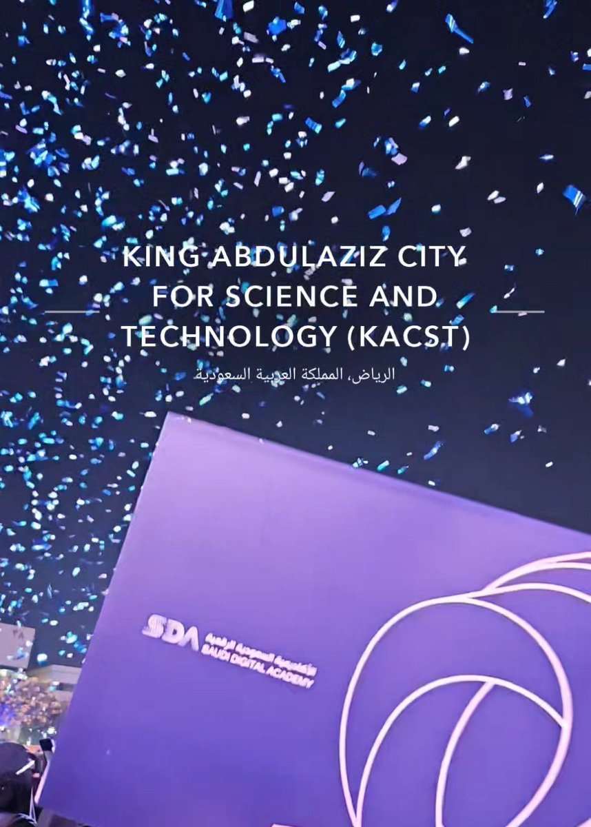 About this ceremony! ✨
خريجة للمرة الثانية في 2025 حفل يليق بنهاية السنة 💙🤍