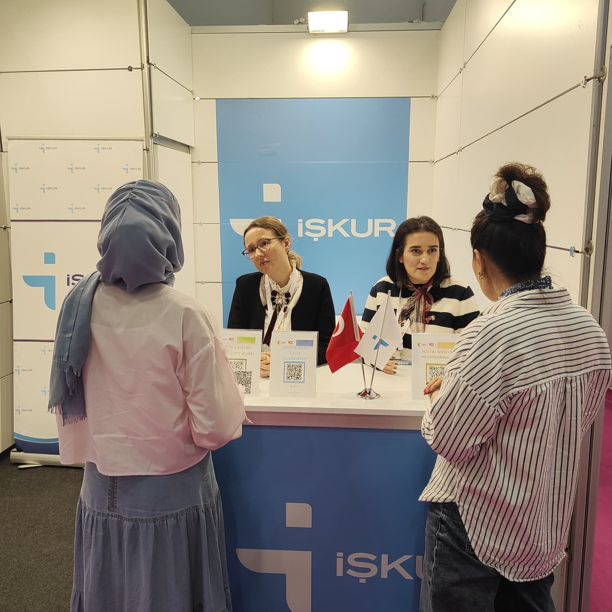 İstanbul Çalışma ve İş Kurumu İl Müdürlüğümüz tarafından Uluslararası İstanbul Anne Bebek Çocuk Ürünleri Fuarı'nda stant açılarak ziyaretçilere Kurum hizmetlerimiz hakkında bilgilendirme yapıldı.