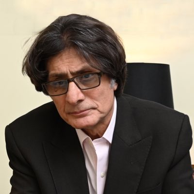 اج کی پریس کانفرنس کا بہترین جواب ایک ہی شخص دے سکتا ہے اور وہ رؤف حسن ہے جس نے پچھلی دفعہ تین دن لگاتار ایک ایک چیز کا ایسا جواب دیا  کہ ان کو کھسرے چھوڑنے پڑے تھے حملہ کرنے کے لیے