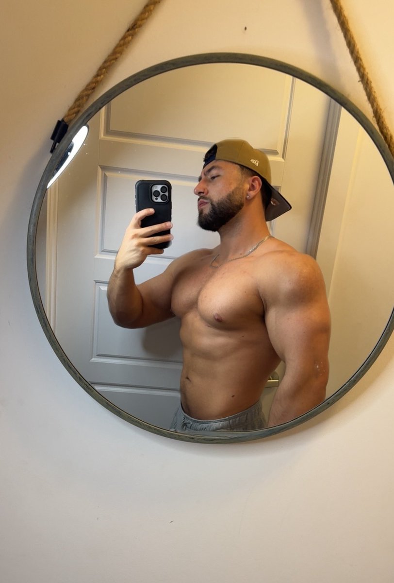 Bow2King10inch's tweet image. Morning GeyTards 🥱

It’s TAX Friday 🏧👅

Another day of destroying weak losers 🤑

Go leak “FRIDAY TAX” on THRONE &amp;amp; YOUPAY immediately upon seeing this post.

You don’t have a choice 👅

#findom