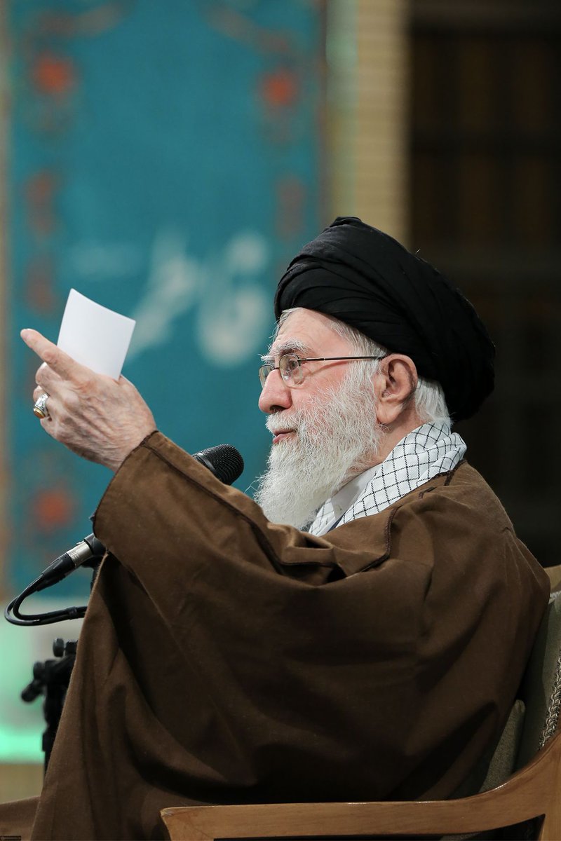 mahl_banoo's tweet photo. دشمن از غیرتِ ایرانی ما می‌ترسد،
و زِ آقای خراسانی ما می‌ترسد

#حمایت_انقلابی 
#فالوبک_تضمینی https://t.co/hkTFbiYIc0