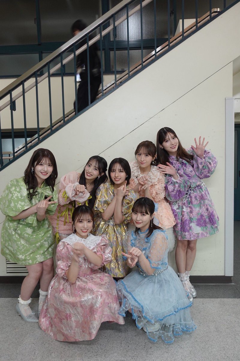 mionnn_48's tweet photo. 20周年記念コンサートPart 1👑
えっとここは2015年かな❓10年前にタイムスリップした❓ってなるくらい自分が若手だった頃を思い出す激エモセトリ…歓声もすごすぎて鳥肌でした…😭
でんでんむChu!も全員集合できて神〜🐌
#AKBは青春ですin武道館 https://t.co/aFE3jjl18d