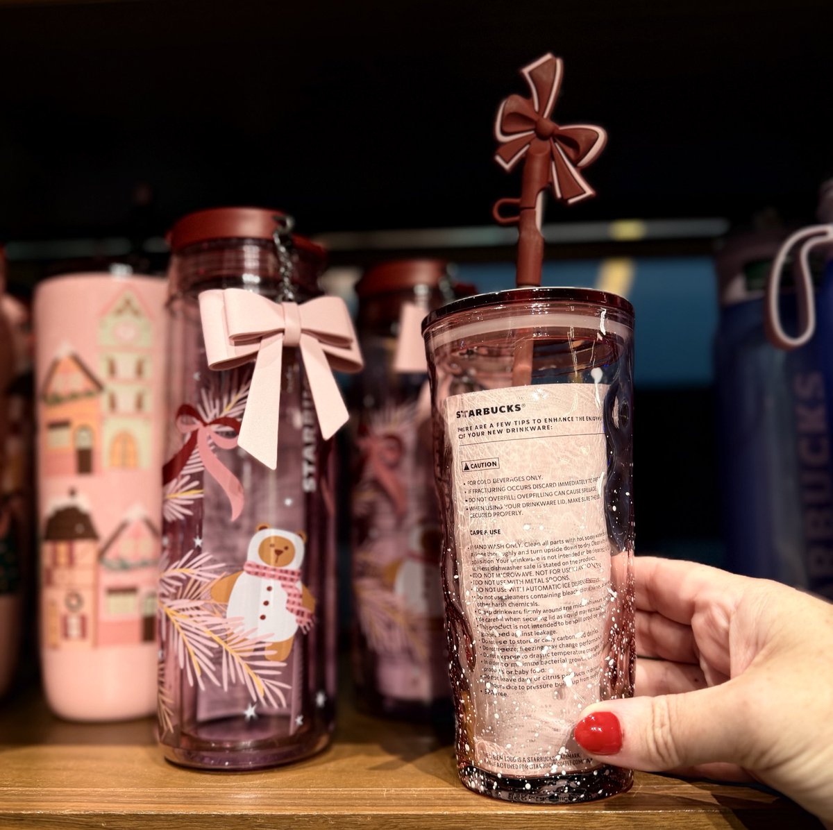 vmenditto's tweet photo. ☕️ Starbucks 

💘Nueva colección 
👉🏼Preventa para Starbucks rewards https://t.co/SexbqBpD9m