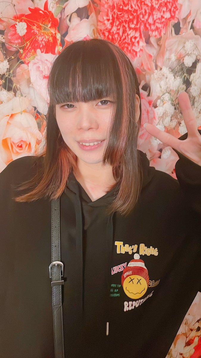 ____usaco's tweet image. 女の子クラブにかわいい子いた🩷