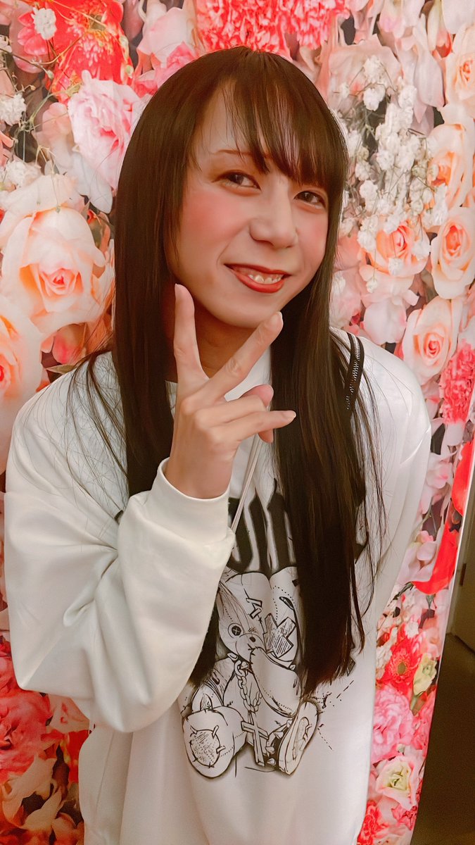 ____usaco's tweet image. 女の子クラブにかわいい子いた🩷