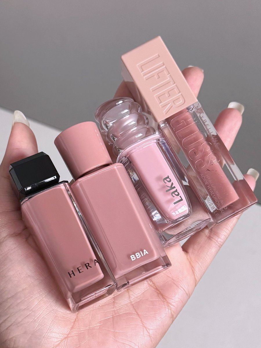 reviewchoey's tweet photo. เป็นโทนที่สวยมากก ชมพูคูลๆเบจๆ ละมุนตะโกนมากกก🎀

📍พิกัดแต่ละตัวคับ 
Hera สี 401 
Shopee : https://t.co/9qf0AE4t18
Lazada : https://t.co/QpohZmD3YF
(ที่ ชป ลดอยู่นะคะ)

bbia สี 11
Shopee : https://t.co/ZaGEDxvk1p
Lazada : https://t.co/jNXsDJTw99

Laka สี 604
Shopee : https://t.co/0vygMJi2mJ
Lazada : https://t.co/DpmfUMAaQR

Maybelline สี 004
Shopee : https://t.co/ObhesHsTo6
Lazada : https://t.co/PDMTD7GDaz