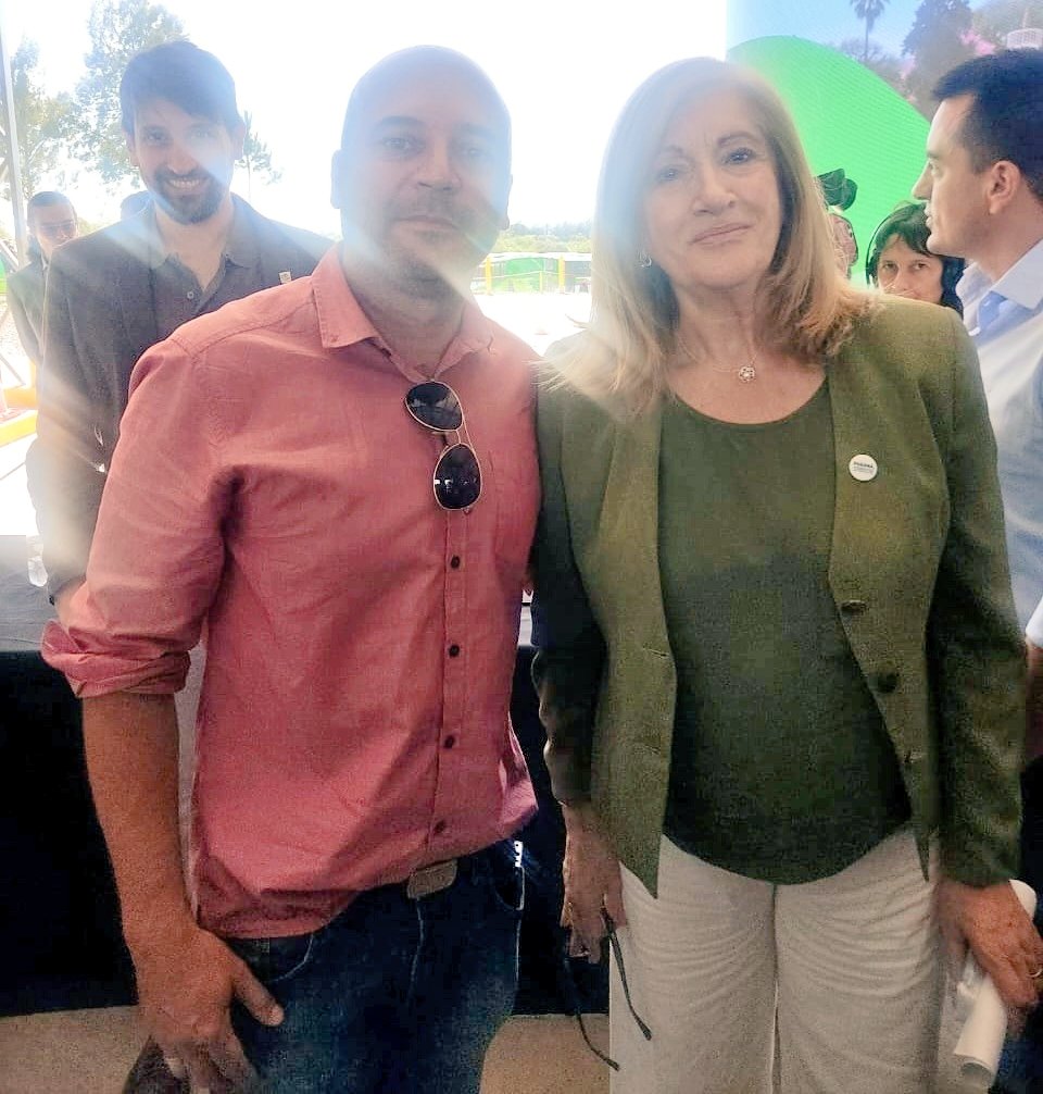 dariobaez's tweet photo. 🚌✨ Paraná presentó su nueva flota de colectivos.

⏱️✔️ Frecuencias que se cumplan
🗺️✔️ Recorridos útiles en todos los barrios
📊✔️ Transparencia y control del contrato

"Esfuerzo enorme. Volverle a la gente"

#TransporteUrbano #Movilidad 🚍💙 https://t.co/rwYCS4OfDB