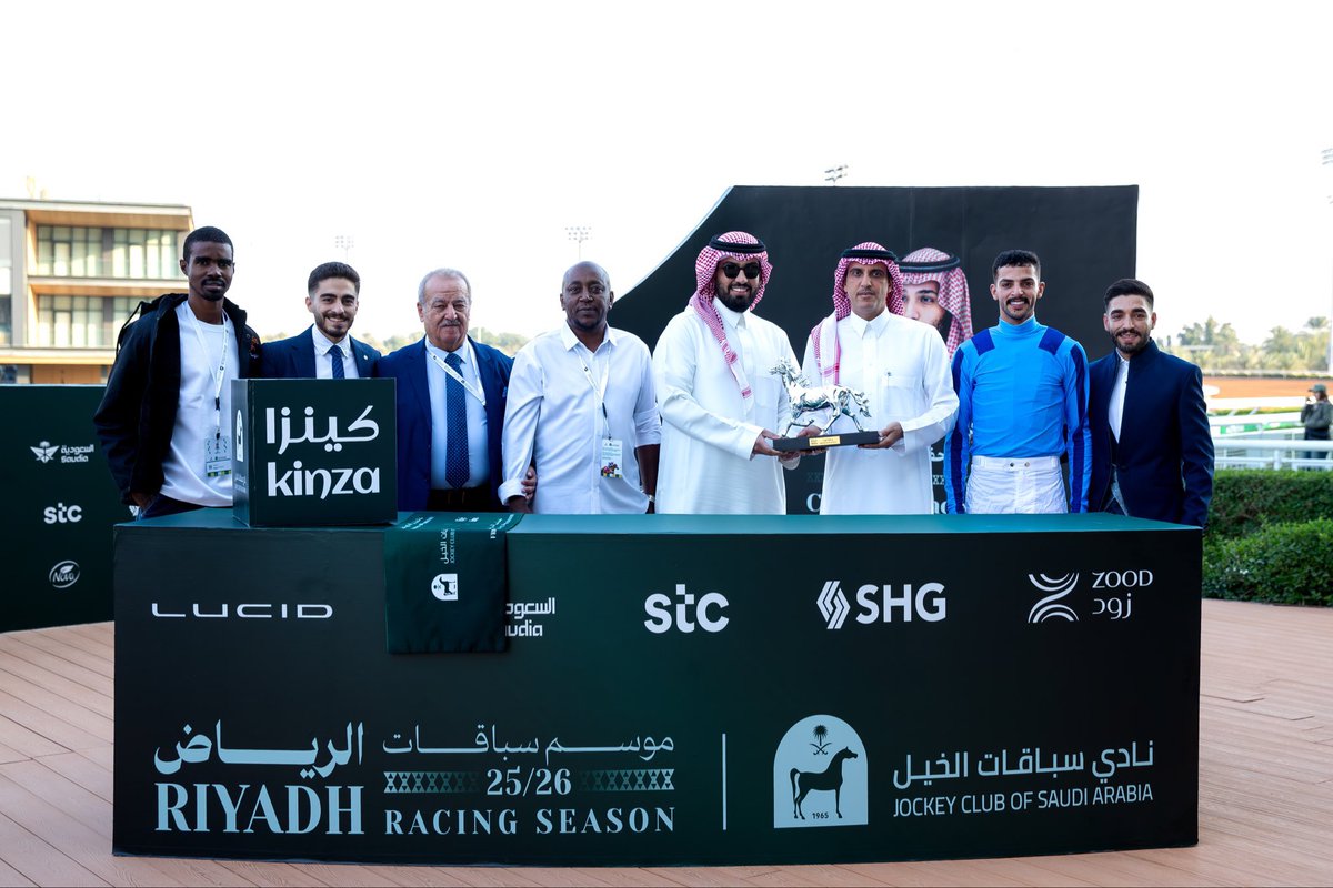 الإسطبل السماوي tweet media