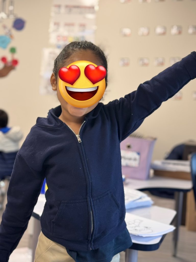 When you have a first grader take your candy cane day picture and they just have to take one and the same pose to “be like you.” ☺️
