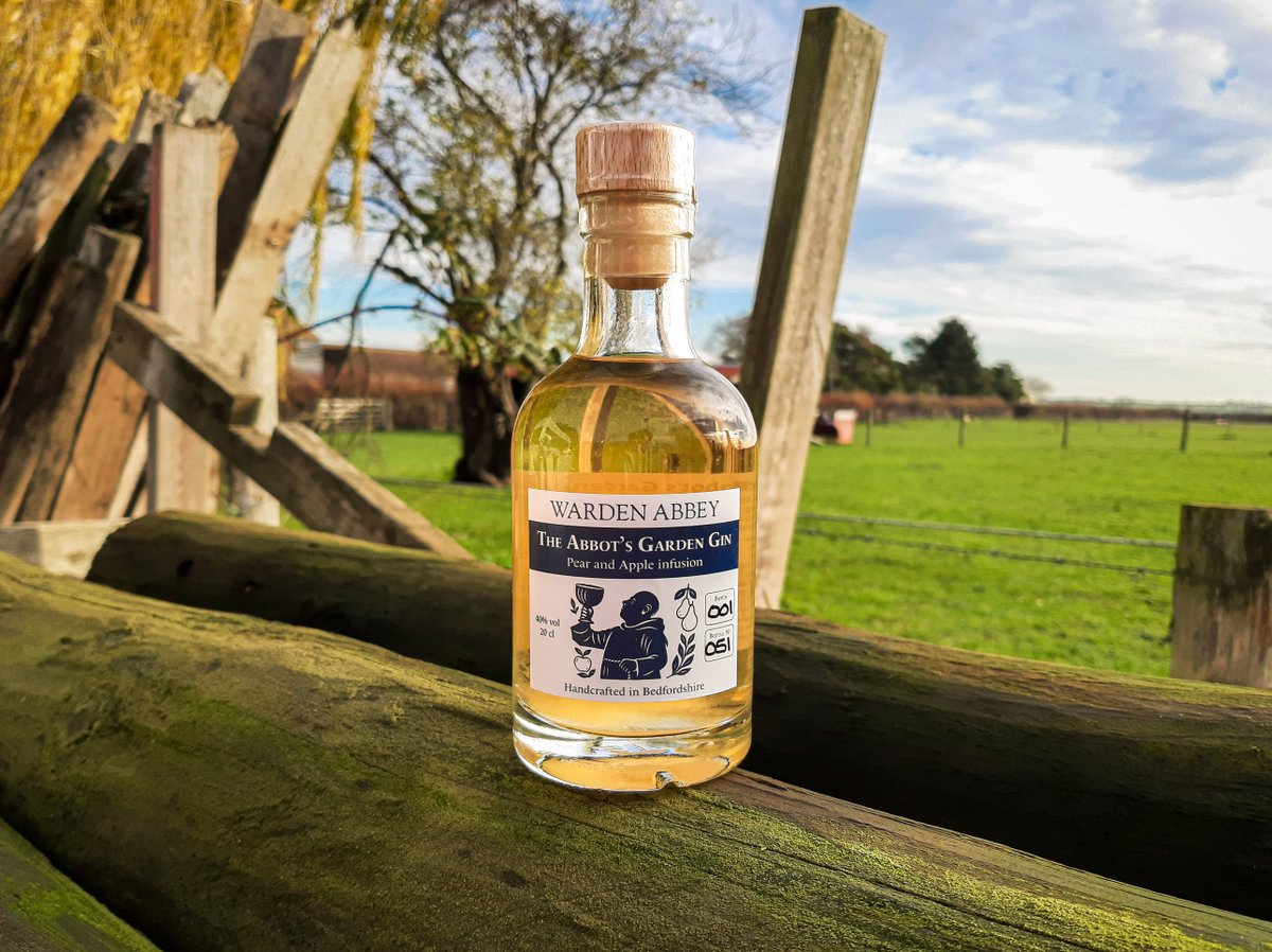 A reminder that THIS SUNDAY is our Christmas Wine Sale! Buy delicious, award-winning white wine and presents from local artisan food and craft stalls.

🗓 7 December
🕚 11am to 4pm
📍 Haynes Village Hall, MK45 3QB

Pre-order our exclusive gin too: bit.ly/4pj0Wz6