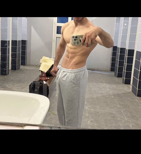 ield1r's tweet image. 