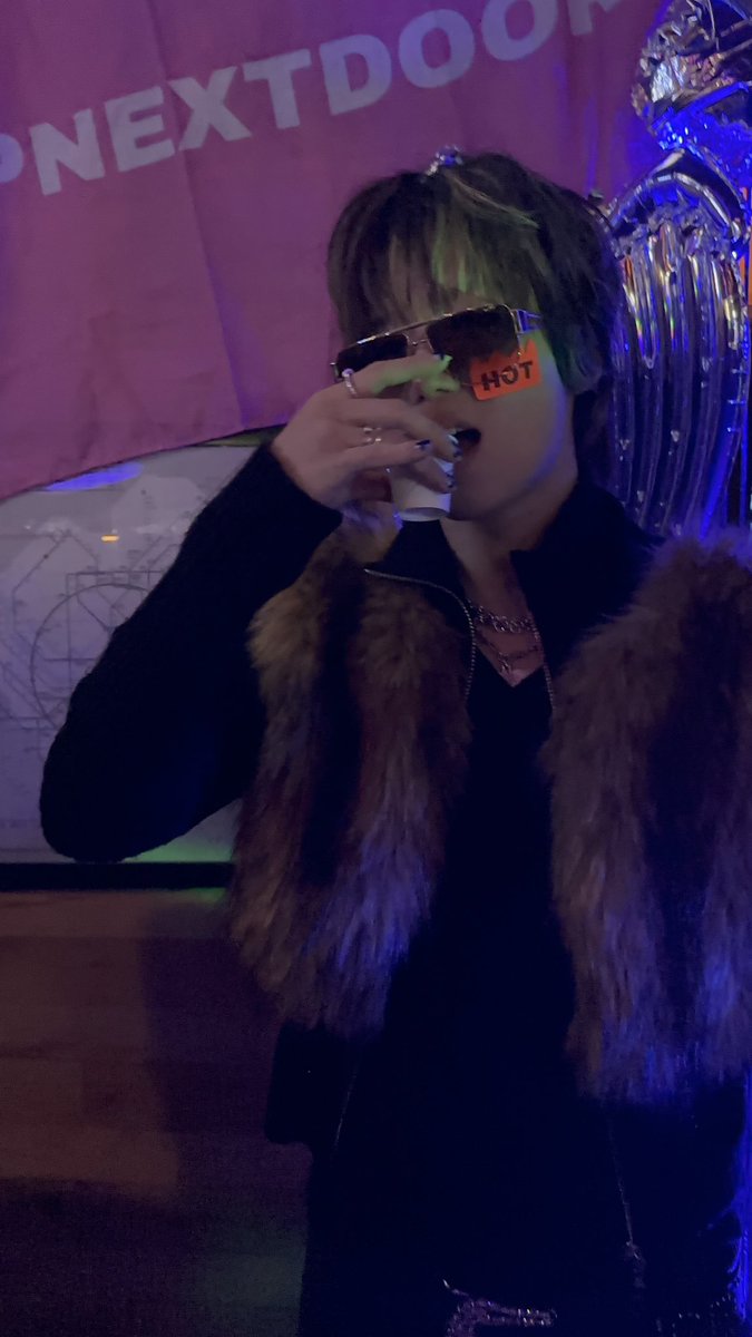 lauren♮ tweet media