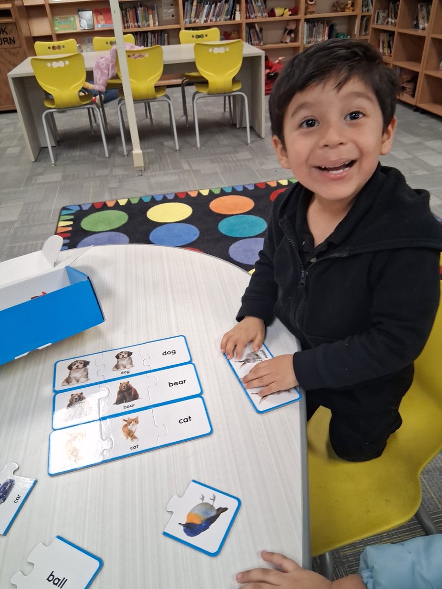 KSosa95927552's tweet photo. When you believe in kids, they believe in themselves. Check out the pride on my Pre-K friend's face as he put these puzzles together by himself!
@DISD_Libraries @DISDLibDirector #funinthelibrary #margaretbhenderson https://t.co/os3gbnoRBr