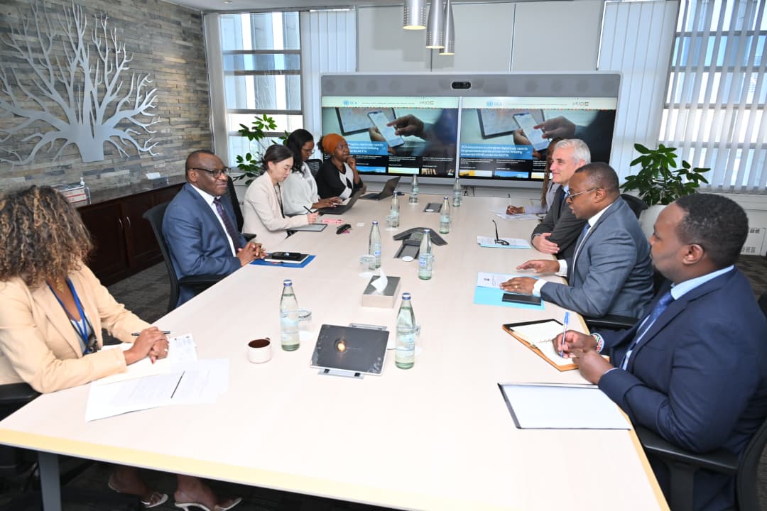 ECA_OFFICIAL's tweet photo. “ECA is committed to working with Kenya &amp; France, linking key flagships – #COM2026 #ABF2026 &amp; #ADIF for opportunities in industrialisation, regional power pools &amp; frontier tech to manufacture Africa’s critical minerals strengthen #RVCs -leaving no one behind,” ES @claverGatete https://t.co/IyTlYx9mfT