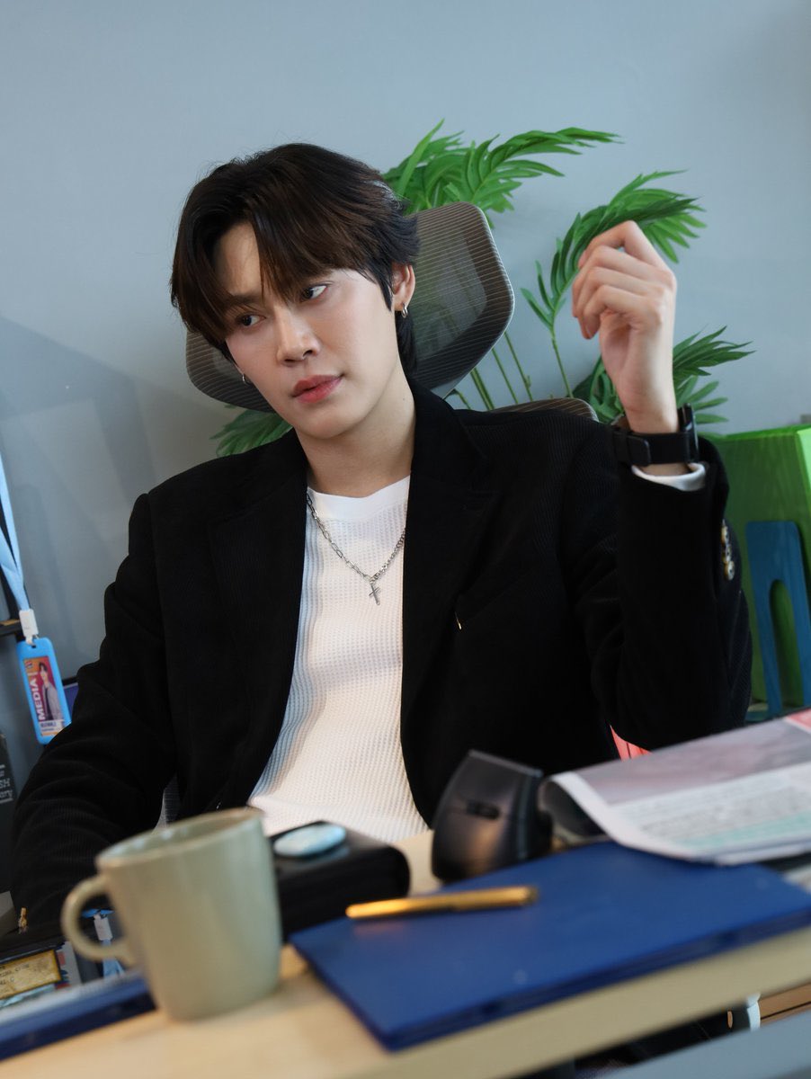 บอสดุอะ (แต่หล่อ ให้อภัยค่ะบอส)

#MelodyOfSecretsEP1