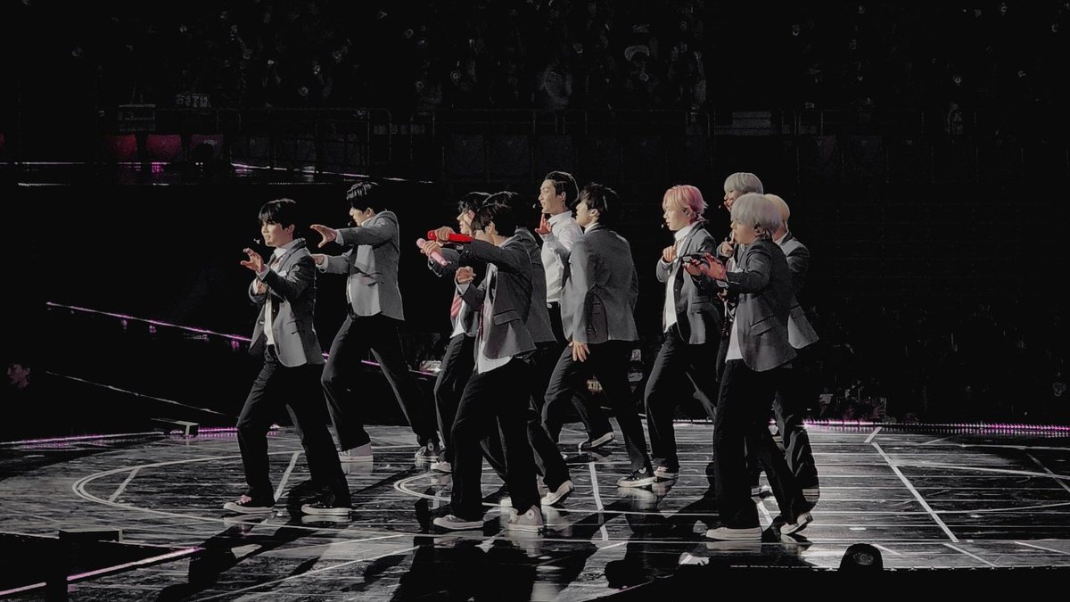 deobimom's tweet photo. #더보이즈_데뷔8주년_축하해 
#THEBOYZ_DEBUT_8th

8 years with THE BOYZ ♡ thank you for coming into my life like a quiet kind of light, for filling me with love in ways that never seem to run dry. You are one of the most special existences in our lives, a home we keep returning to. ♡

Thank you for the way you changed my world without even trying.  We promise to stay, to keep choosing you, and to be here cheering for you for a long, long time. ♡