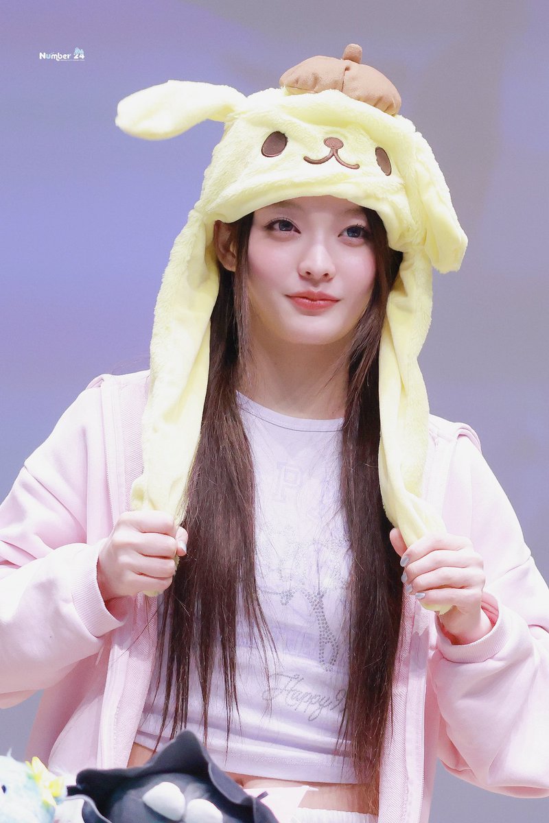 251205

#아일릿  #ILLIT  #이로하 #IROHA #イロハ