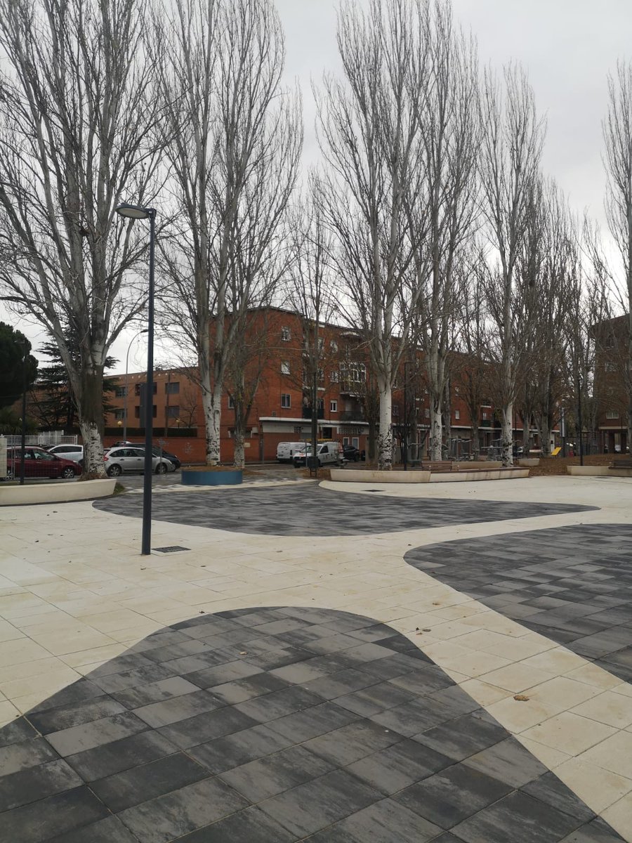 🔧 Avanza la transformación de la Plaza Virrey Velasco (Palencia), más de 10.300 m² renovados por la UTE con <a href="/ActivaParques/">Activa Medioambiente y Paisajismo</a>.

Adoquín ecológico Ecogranic, nuevas redes, zonas verdes redefinidas y espacios preparados para futuras áreas infantiles y biosaludables.