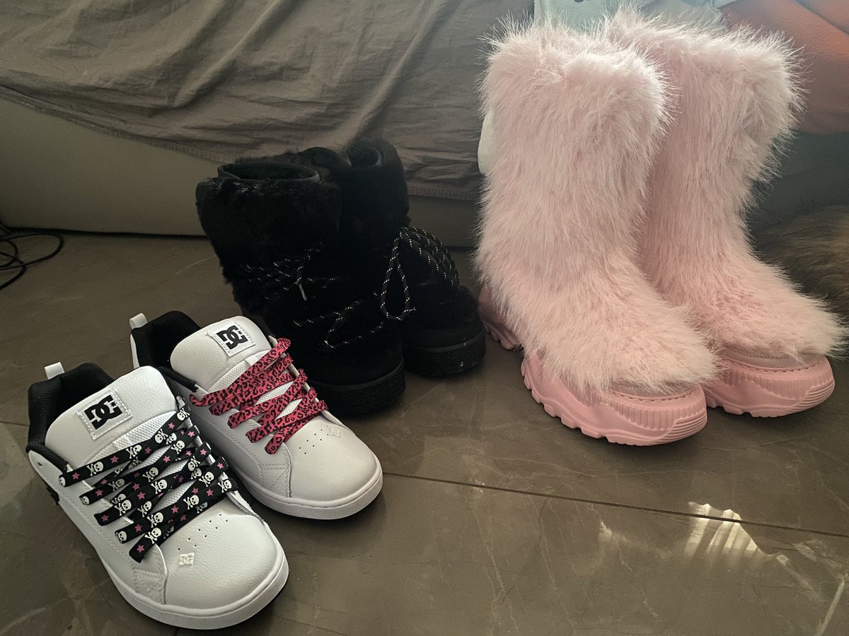 svergognata🫧 tweet media