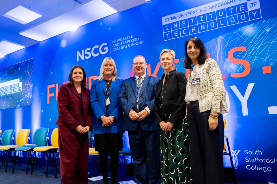 KeeleUniversity's tweet image. We’re delighted to see that the Stoke-on-Trent and Staffordshire Institute of Technology (IoT), which Keele is the higher education partner for, has marked its official opening this week. 

Read more ➡️ bit.ly/48wAXgk