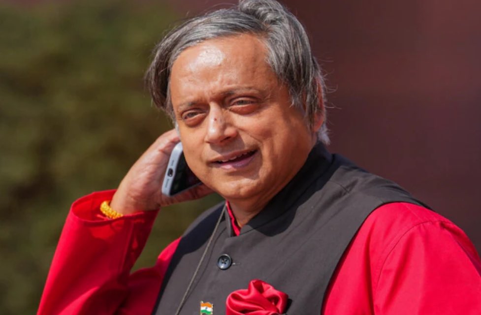 Bootlícking for BJP may get you a dinner with President Putin.

But you have lost all your respect 🤡