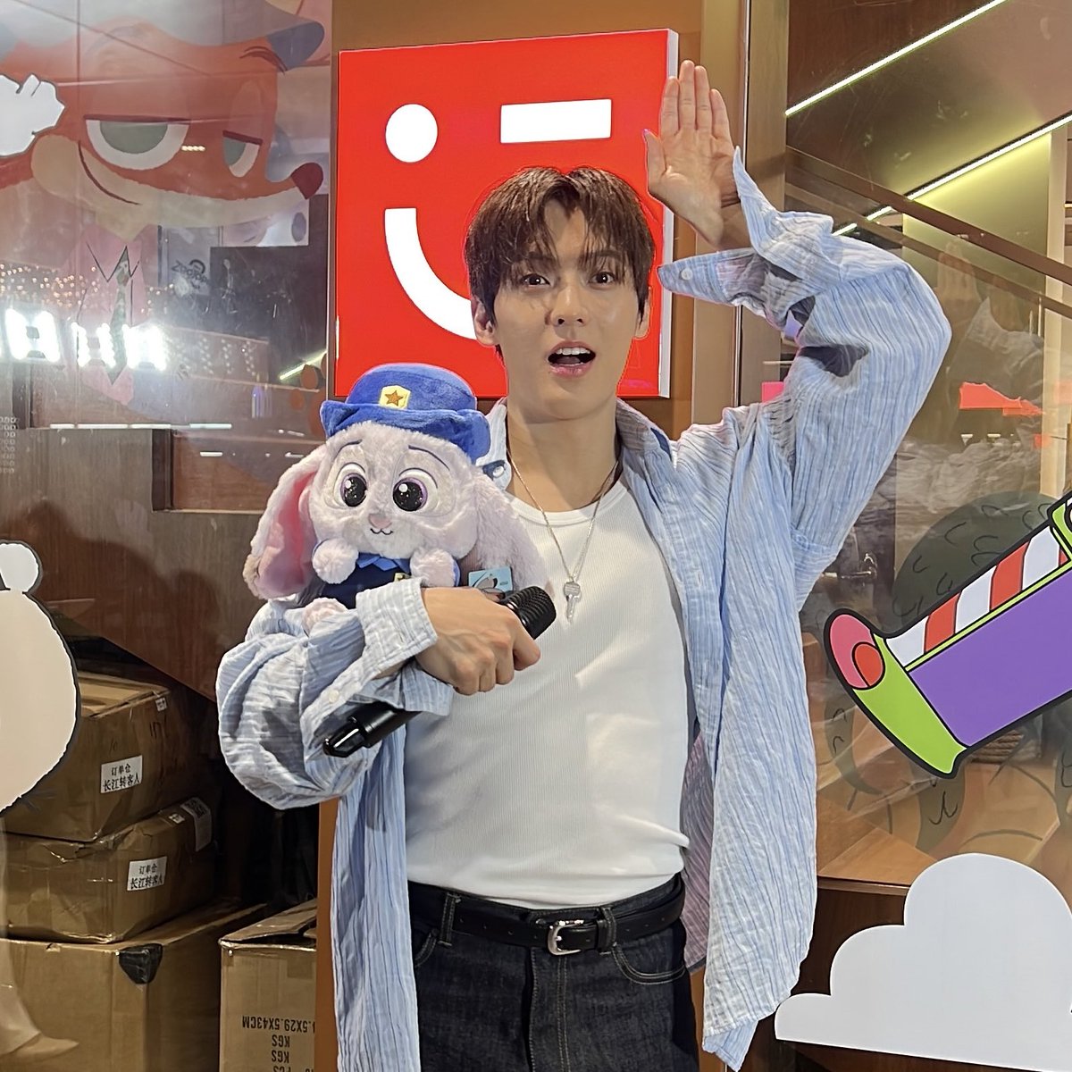 ProudBTOB's tweet photo. 오랜만 이민혁ㅠㅠ💘🐿️  

💌 @btob2mh 💌 https://t.co/2RGWvz54bL