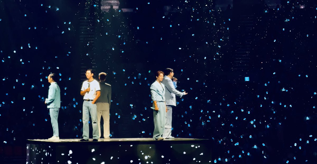 2025-12-05 
#god #Setlist

거짓말
애수
니가 있어야 할 곳 
더듬고 있어
그 남자를 떠나
편지
길
미운오리새끼
어머님께
신사의품격
모르죠
왜
하늘색약속
다시
보통날
촛불하나
관찰
Friday Night
니가 다시 돌아올 수 있도록
Stand Up
0%
사랑해그리고기억해
하늘색풍선
노래불러줘요
눈이 내린다