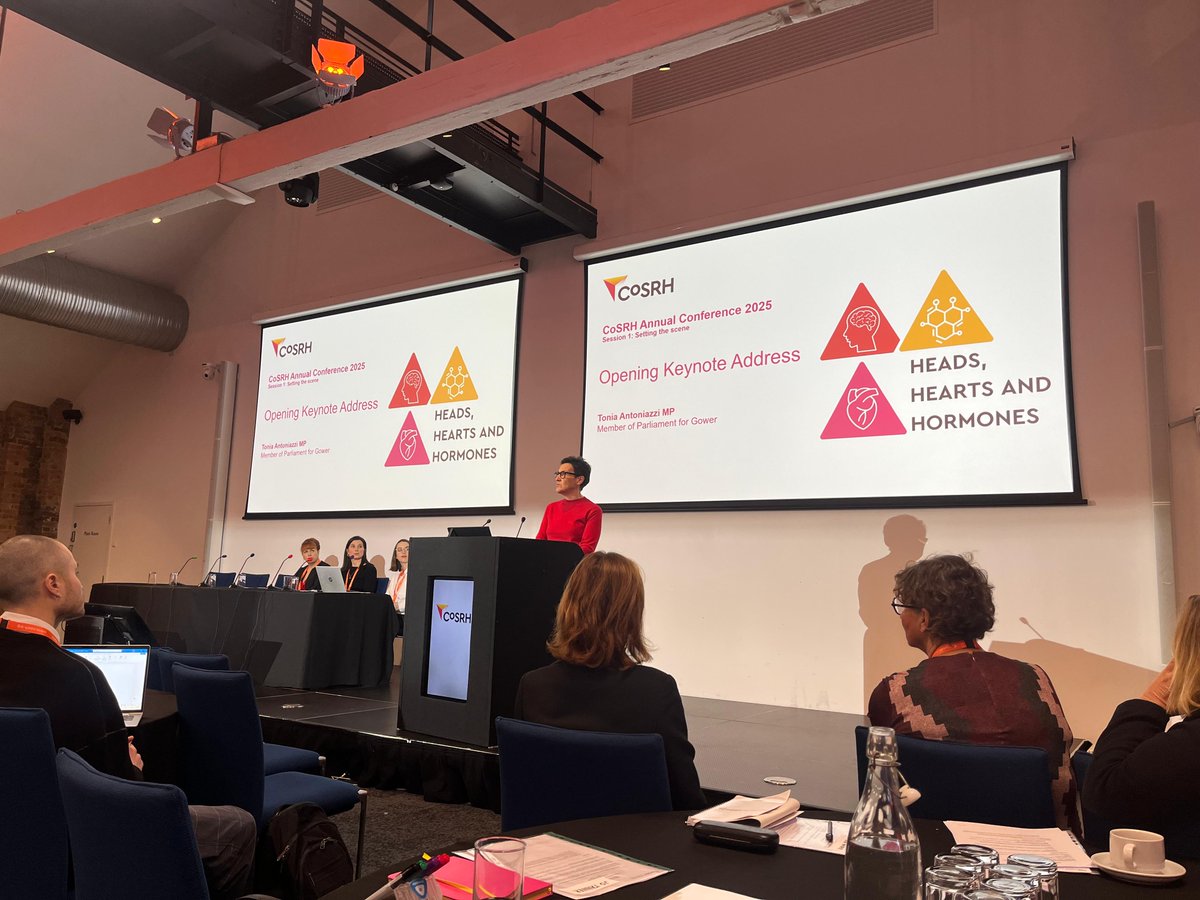 Tonia Antoniazzi tweet media