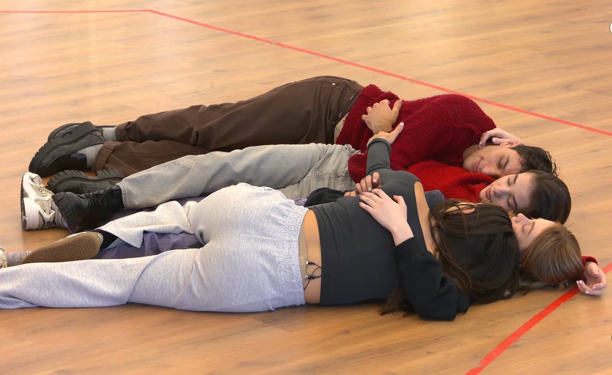 nuri 🜲 tweet media