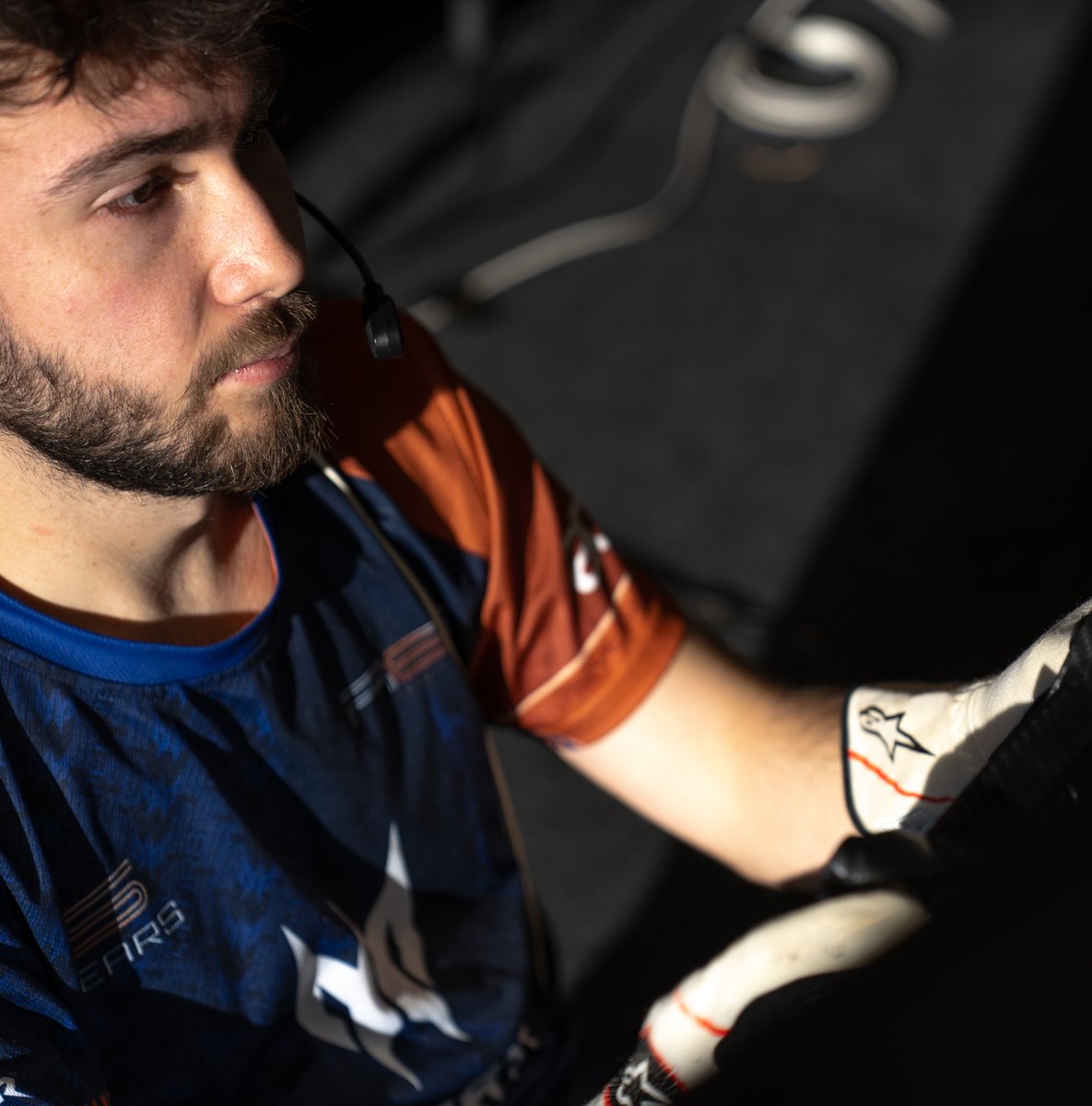 R8G eSports tweet media