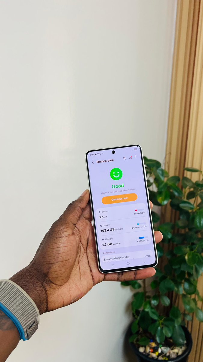 BENJAMINS💵

Samsung Galaxy S21FE 5G
Color code; Green🧩
Condition;Mint immaculate Units💧
6GB Ram|128GB Storage 😤
📺Dynamic Amoled 2X,120Hz
⚙️Snapdragon 888 5G
📸24 Megapixels
📑6 Months Warranty 
🔋4500mAh
📶Single Sim
🏷️Free 25 watts Super Fast Charger 
🏷️Free Premium Clear