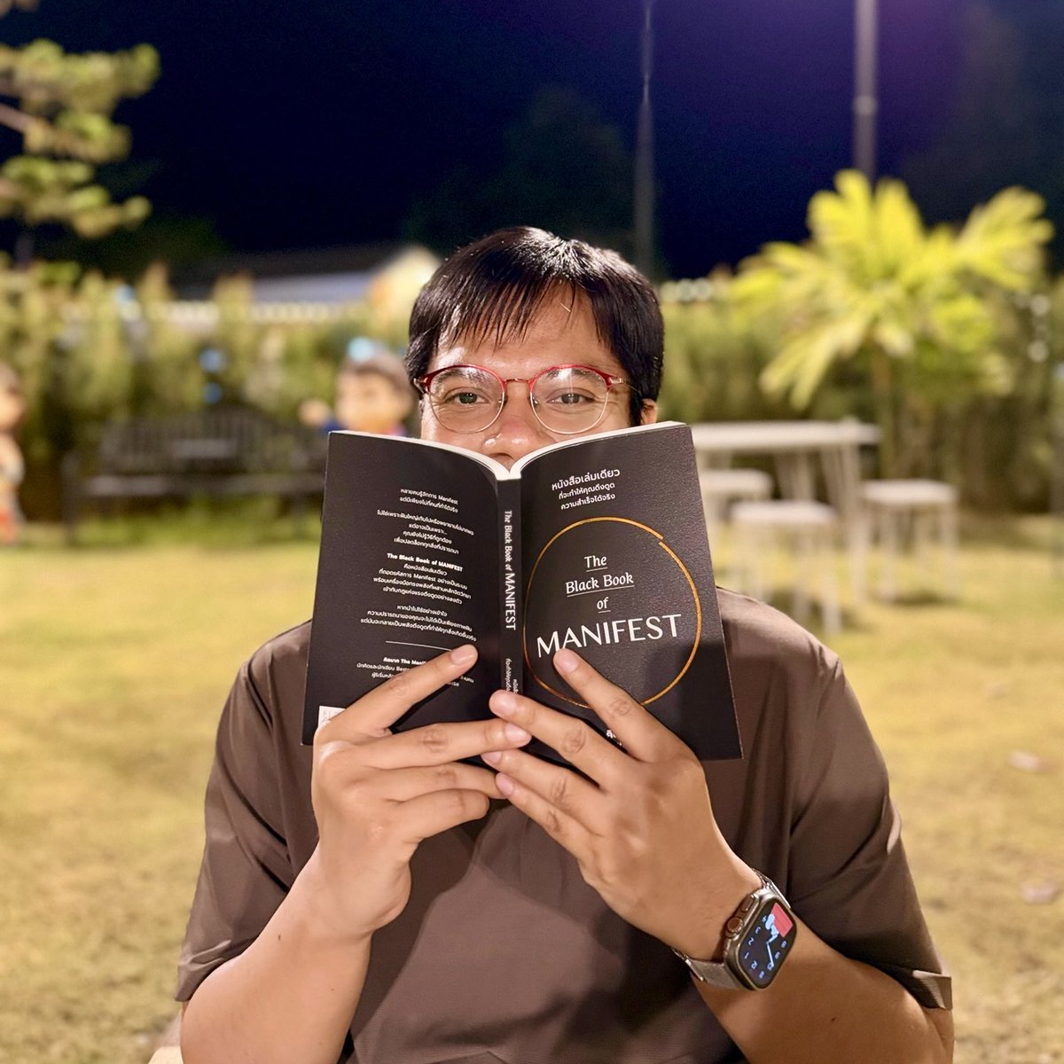 ทำอย่างไรถึง Manifest ให้ได้ผล?

✍🏻 สรุปแบบสั้น ๆ คือ ต้องมีสามองค์ประกอบ

1. มีมายด์เซ็ทที่ถูกต้อง
2. ปฏิบัติตามขั้นตอนที่กำหนดไว้
3. ใช้เทคนิคเพิ่มพลังงานบวก

🌱รายละเอียด ผมเขียนไว้ในหนังสือเล่มนี้ The Black Book of MANIFEST ที่อ่านแล้ว คุณจะนำไปปฏิบัติจนได้ผลจริงในปีใหม่นี้