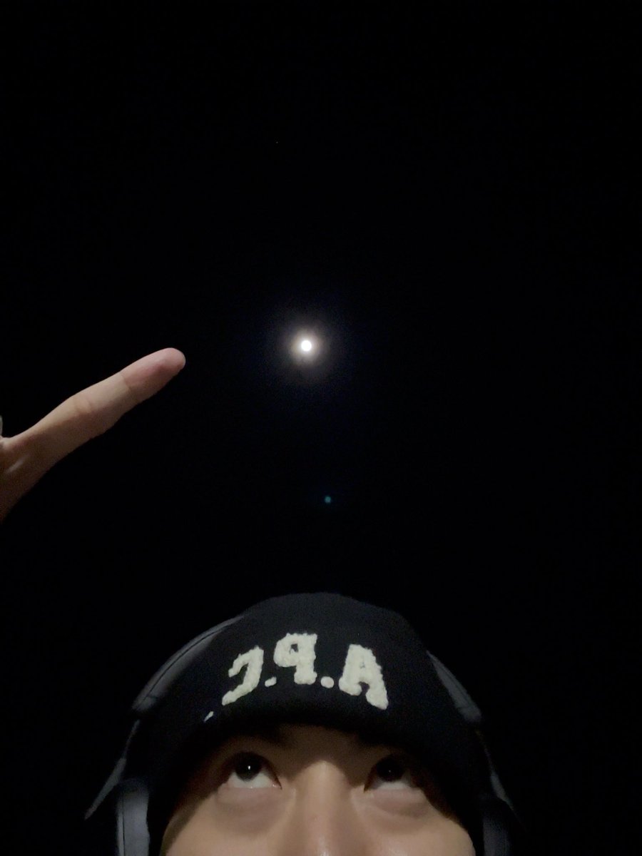 本日もご来場ありがとうございました💫

去年のじゅやパでは痩せるってムキムキになるってゆーてたのに、昨日体重測ると59800gありました…

サウナで2600g落ちました。
浅草は美味しいもんたくさんで困ります。

#ミュージカルajabu