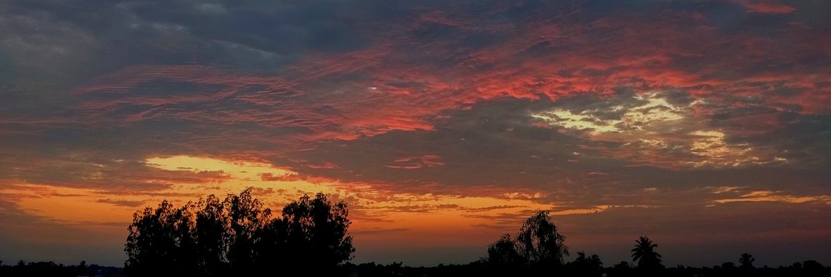 theskyaddictt's tweet image. anywhere, somewhere, far away