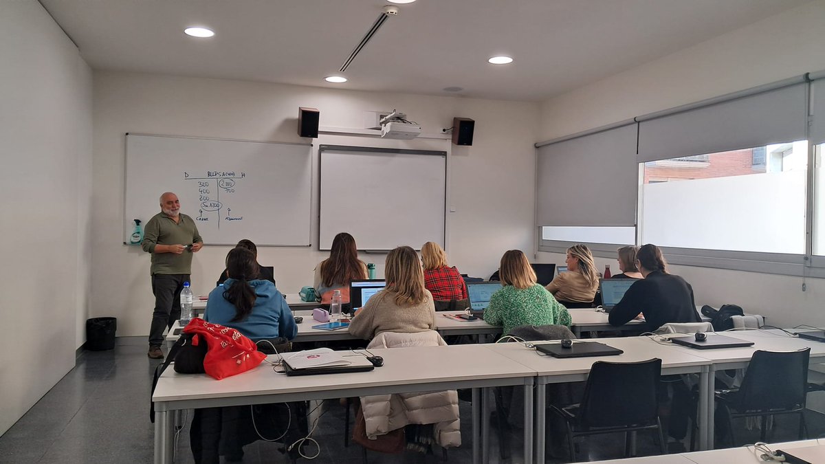 Aquesta setmana hem iniciat el curs 𝙎𝘼𝙂𝙀 𝘾𝙤𝙣𝙩𝙖𝙥𝙡𝙪𝙨. Comptem amb l'expertesa del formador Carles Sabaté de @phrotraining

Gràcies per fer tan fàcil aquesta matèria !

#ocupaciocb #slocastellbisbal