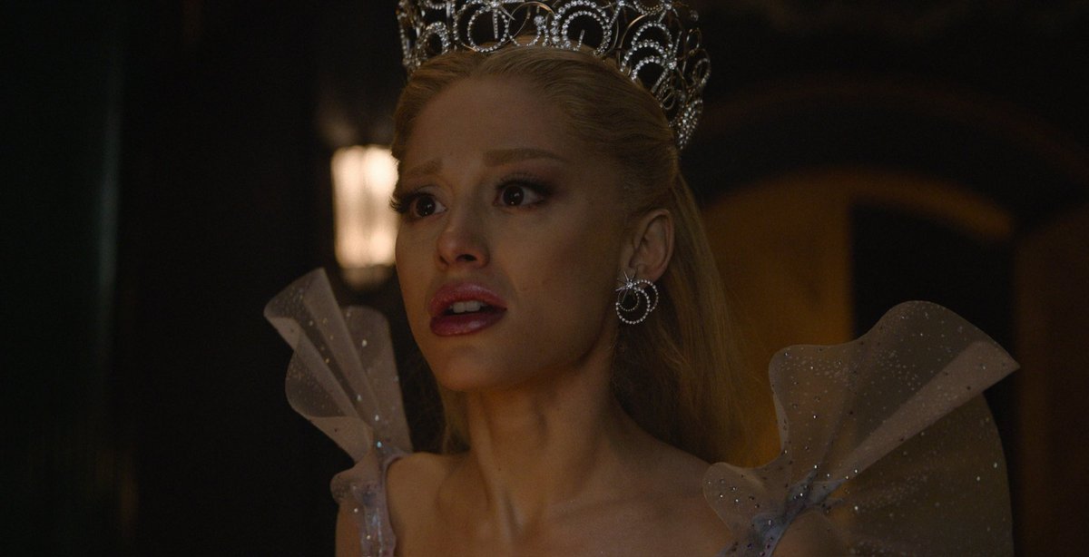 Ariana Grande Today tweet media