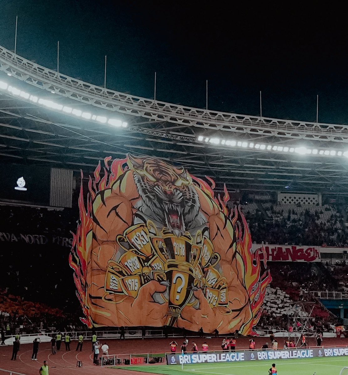 The Wall Pass Journal tweet media