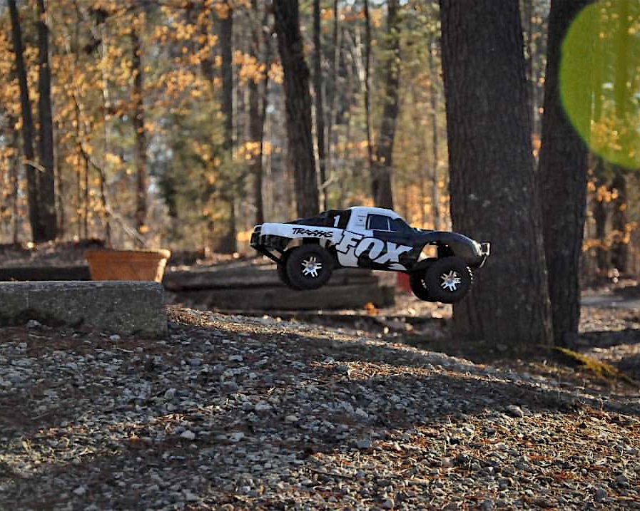 Traxxas's tweet photo. Spotted a wild FOX 🦊 in its natural habitat. 👀
Anyone else doing a morning nature run with the #Traxxas Slash 4X4 VXL?? 😜

[[Model # 68386-4]] #TraxxasSlash #Slash4X4VXL #RideFox #FastestNameInRadioControl #RC
#TraxxasFanPhoto 📸: @mitchellt68 https://t.co/bPu5g6WHYB