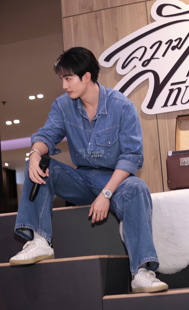 ท่านั่งแบบแยกออกได้เลยอ่ะ

FORCEBOOK MOS EP1 
#MelodyOfSecretsEP1