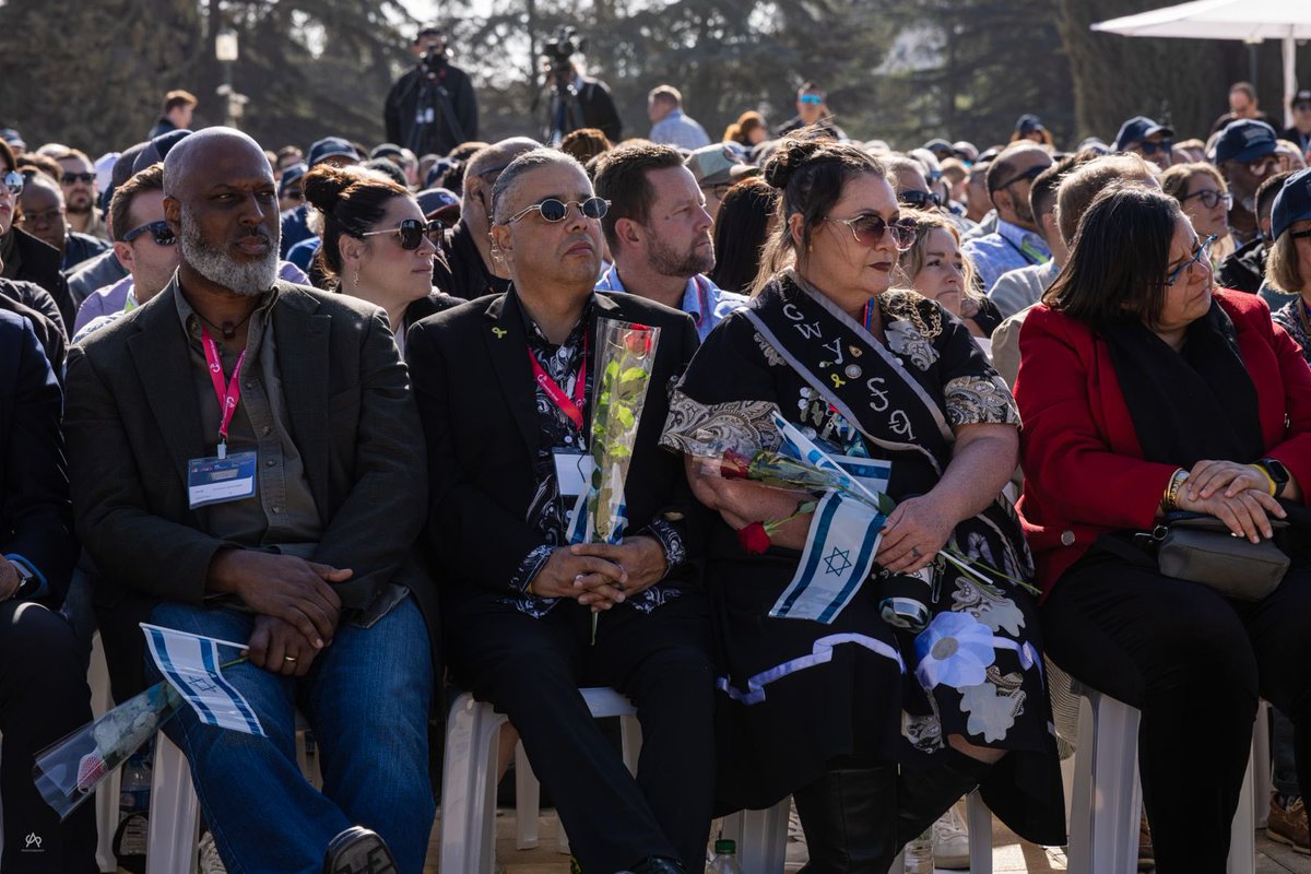 IbsiNow's tweet image. Pastor @DumisaniTemsgen with Native American leaders @ChiefRiverWind and Dr. Layra Riverwind at the Mount Herzl Military Cemetery in Jerusalem where they heard from the families of fallen IDF soldiers after October 7.  They’re part of the over 1000 @FOZ_Museum Ambassadors in…