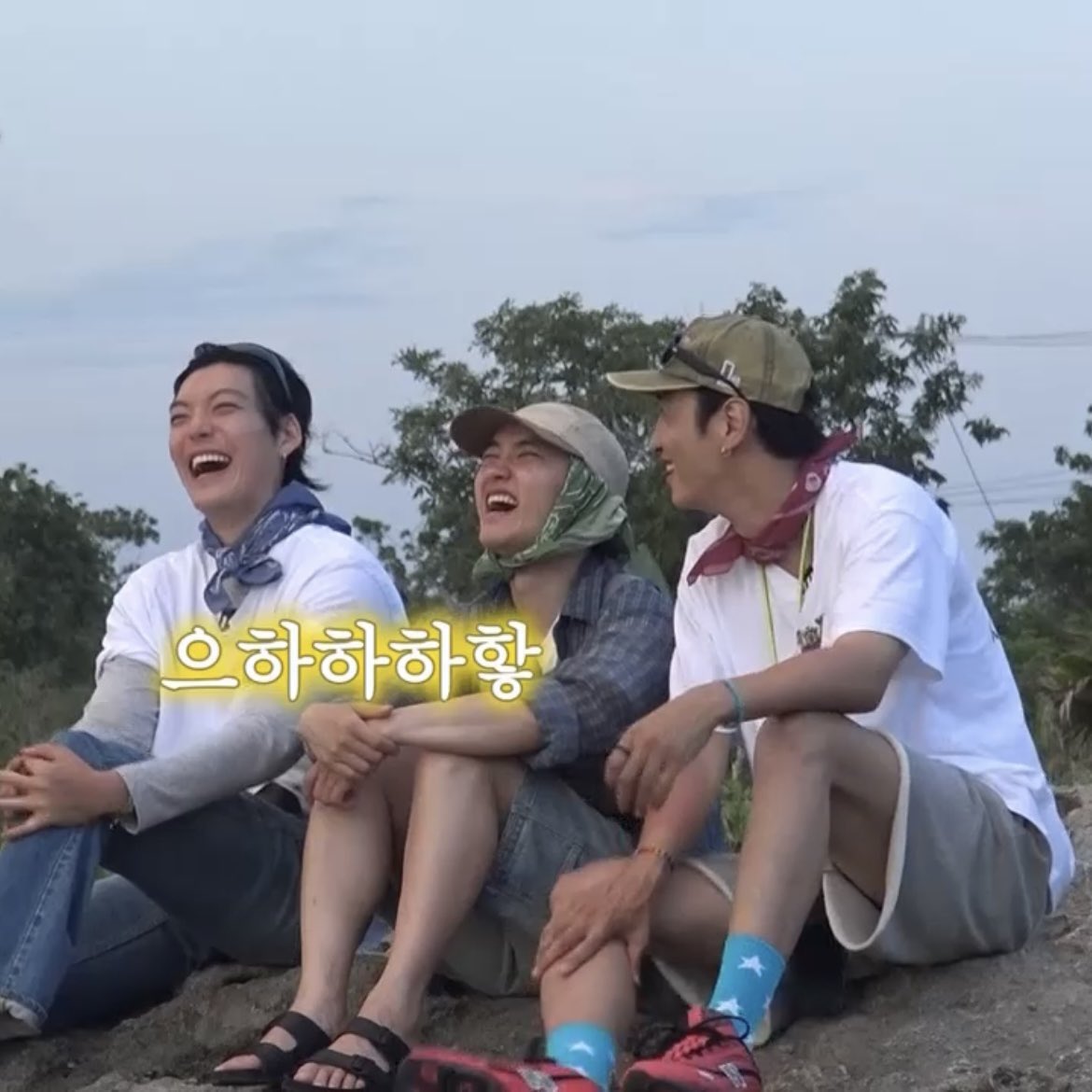 na pd: these three are actually very close and have a natural sense of consideration. they are the group I want to work with for a long time, regardless of whether the show goes well or the ratings go up.  

🥹🥹🥹🥹🥹🥹