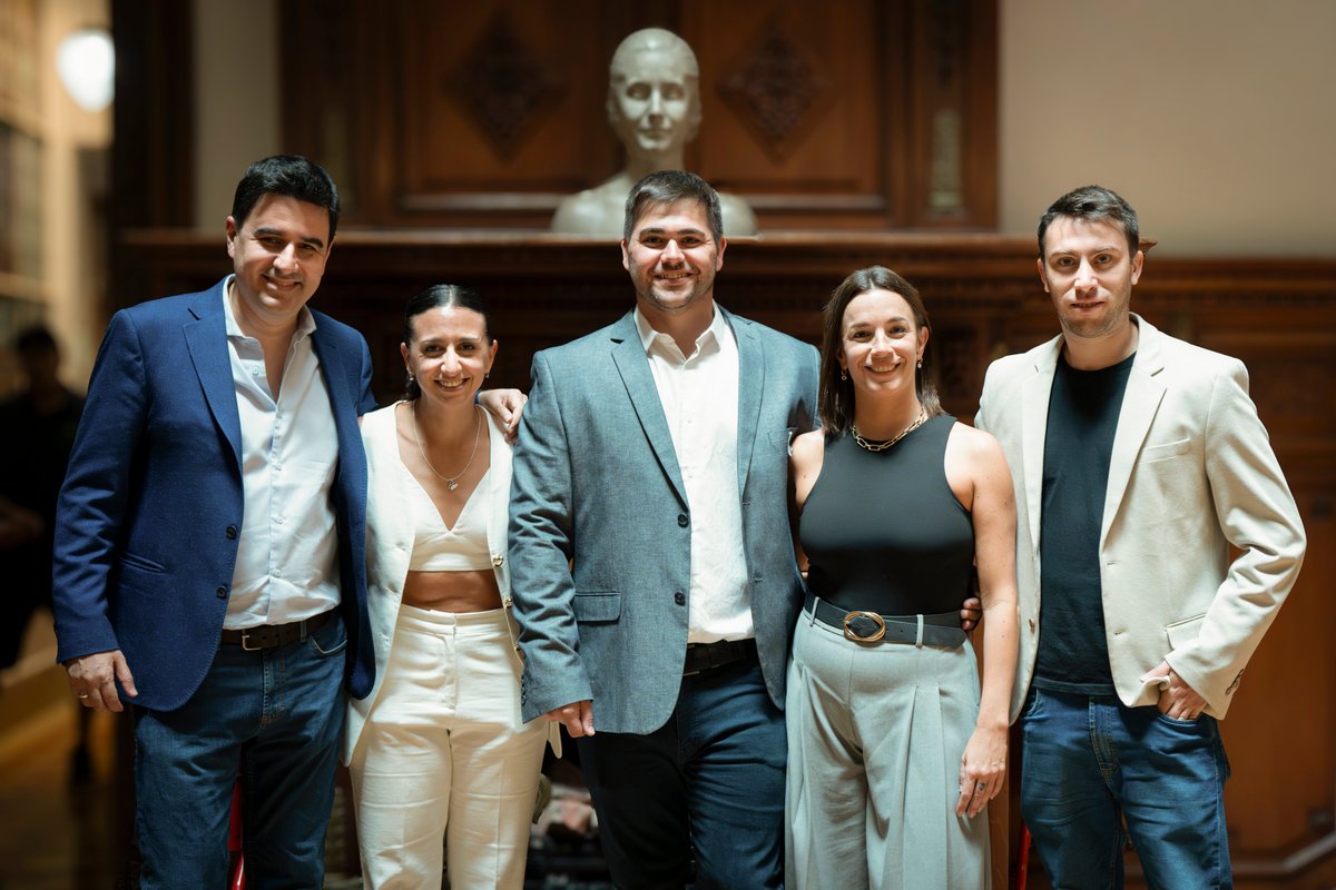 La Rosario del futuro se construye entre todos y todas, y desde abajo. Trabajo y comunidad puestos en marcha, y una tarea: que los que ponen el cuerpo tengan voz. Los últimos, primero.