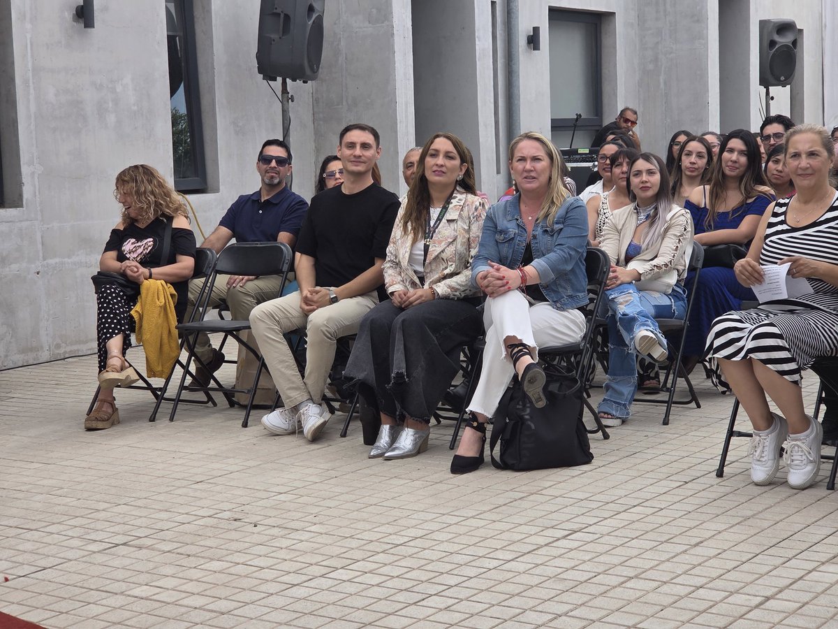 Municipalidad Colina tweet media