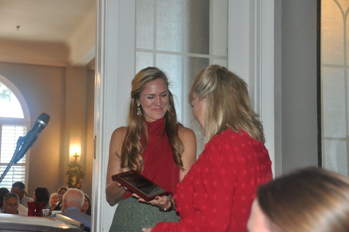 SFSCAlumni's tweet image. Ladies and Gentleman, please help us welcome and congratulate Mrs. Pamela Karlson as our 2025 Panther Alumni Society Hall of Fame honoree. 

For more on this story, see tinyurl.com/2hw627he
#SFSCPanthers #ItsPossibleSFSC #SFSCFoundation #SFSCalumniassociation #SFSCgrad